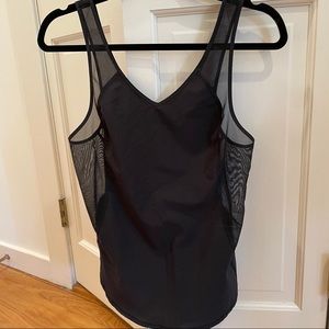 Lululemon tank top size 4